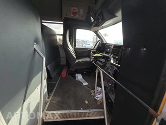 2012 Chevrolet Express 3500 Cutaway 1WT DRW – miniatura 8