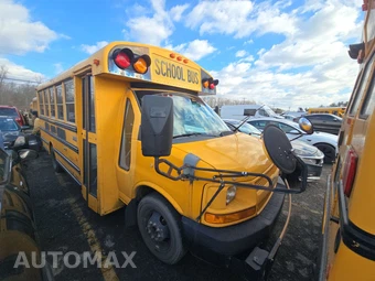 2012 Chevrolet Express 3500 Cutaway 1WT DRW - miniatura 3