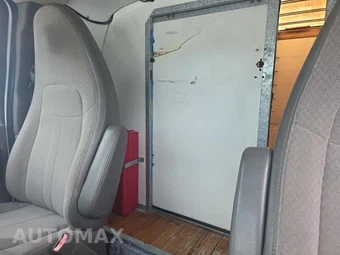 2012 Chevrolet Express 3500 Cutaway 1WT DRW - miniatura 16