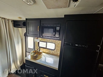 2012 Chevrolet Express 4500 Cutaway 2WT DRW - miniatura 17