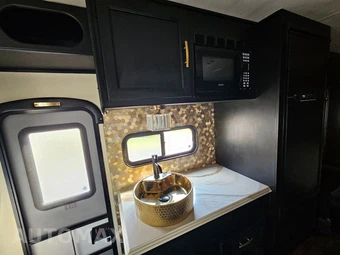2012 Chevrolet Express 4500 Cutaway 2WT DRW - miniatura 18