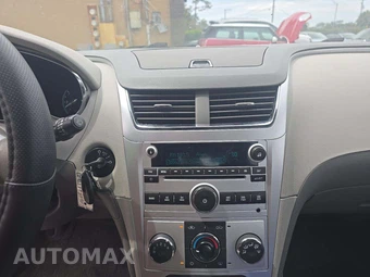 2012 Chevrolet Malibu LS 1LS – miniatura 10