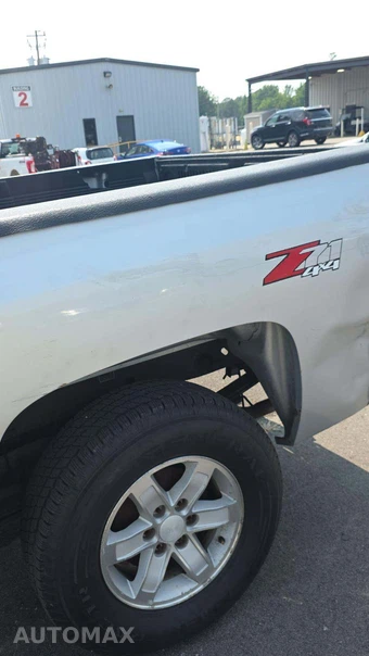 2012 Chevrolet Silverado 1500 LT Extended Cab Medium Bed 1LT w/Rear Doors – miniatura 26
