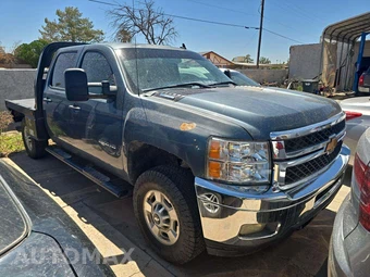 2012 Chevrolet Silverado 2500HD LT Crew Cab Medium Bed 1LT – miniatura 4