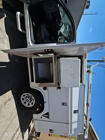 2012 Chevrolet Silverado 3500HD Cab Chassis WT Regular Cab 1WT – miniatura 28