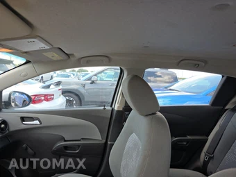 2012 Chevrolet Sonic LS Hatchback 2LS – miniatura 18