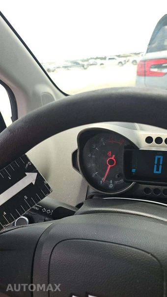 2012 Chevrolet Sonic LS Hatchback 2LS – miniatura 25