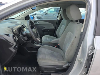 2012 Chevrolet Sonic LS Hatchback 2LS – miniatura 7