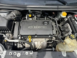 2012 Chevrolet Sonic LT Hatchback 2LT - miniatura 21