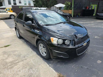 2012 Chevrolet Sonic LT Sedan 2LT – miniatura 4