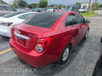 2012 Chevrolet Sonic LT Sedan 2LT - miniatura 3