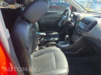 2012 Chevrolet Sonic LTZ Hatchback 2LZ – miniatura 8