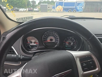 2012 Chrysler 200 Limited Sedan - miniatura 12