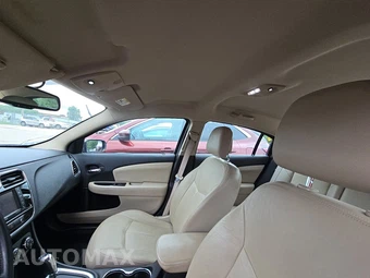 2012 Chrysler 200 Limited Sedan - miniatura 17