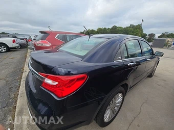 2012 Chrysler 200 Limited Sedan - miniatura 4