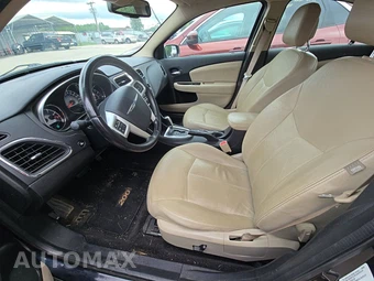 2012 Chrysler 200 Limited Sedan - miniatura 7