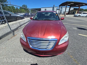2012 Chrysler 200 LX Sedan – miniatura 2