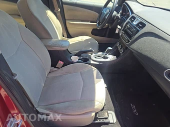 2012 Chrysler 200 LX Sedan – miniatura 8