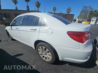 2012 Chrysler 200 LX Sedan – miniatura 6