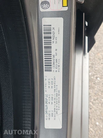 2012 Chrysler 200 LX Sedan – miniatura 14