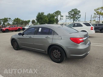 2012 Chrysler 200 LX Sedan – miniatura 6