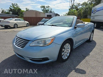 2012 Chrysler 200 Touring Convertible - miniatura 32