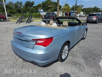 2012 Chrysler 200 Touring Convertible - miniatura 33