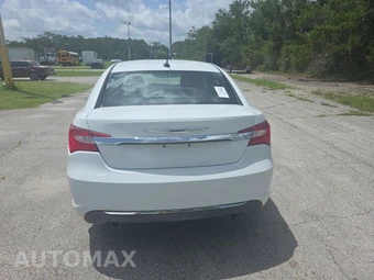 2012 Chrysler 200 Touring Sedan – miniatura 5