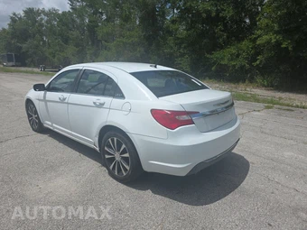 2012 Chrysler 200 Touring Sedan – miniatura 6