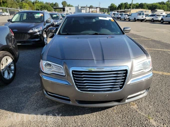 2012 Chrysler 300 – miniatura 2