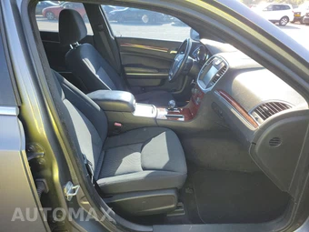 2012 Chrysler 300 – miniatura 8