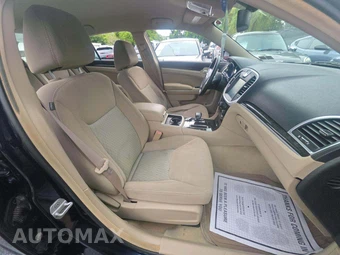 2012 Chrysler 300 - miniatura 18