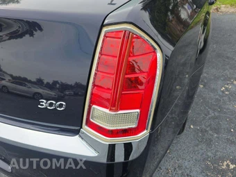 2012 Chrysler 300 - miniatura 26