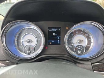 2012 Chrysler 300 - miniatura 9