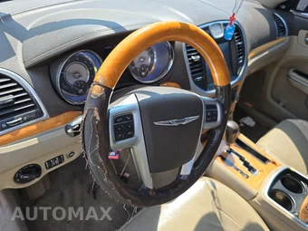 2012 Chrysler 300C – miniatura 10