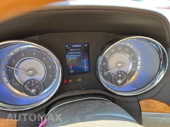 2012 Chrysler 300C – miniatura 12