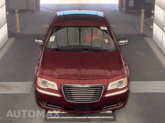 2012 Chrysler 300C – miniatura 2