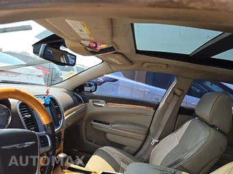 2012 Chrysler 300C – miniatura 20