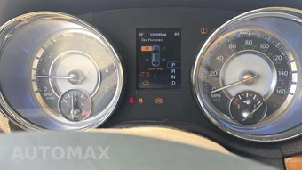 2012 Chrysler 300C – miniatura 33