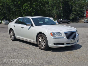2012 Chrysler 300C – miniatura 4