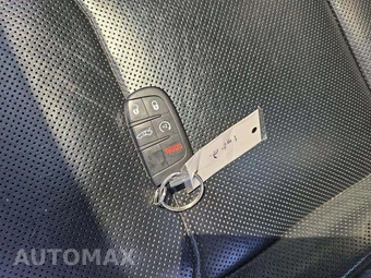 2012 Chrysler 300C – miniatura 8