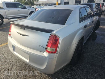 2012 Chrysler 300S – miniatura 4