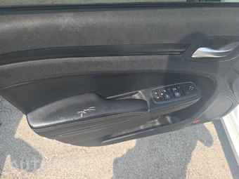 2012 Chrysler 300S – miniatura 9