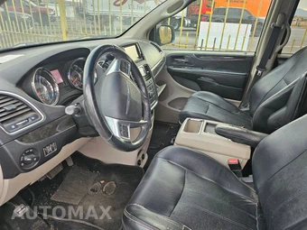 2012 Chrysler Town & Country Touring 121.2" WB - miniatura 7