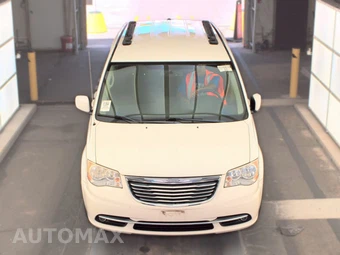 2012 Chrysler Town & Country Touring 121.2" WB - miniatura 2