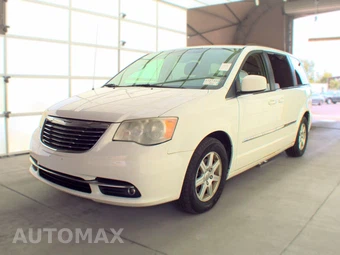 2012 Chrysler Town & Country Touring 121.2" WB
