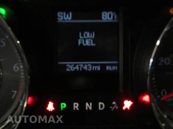 2012 Chrysler Town & Country Touring 121.2" WB – miniatura 12