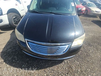 2012 Chrysler Town & Country Touring 121.2" WB – miniatura 14