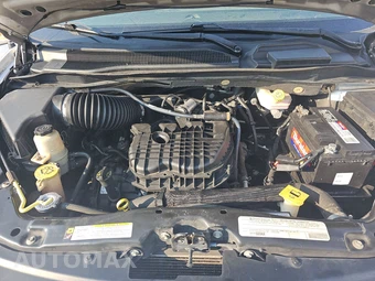 2012 Chrysler Town & Country Touring 121.2" WB – miniatura 15