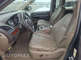 2012 Chrysler Town & Country Touring 121.2" WB – miniatura 13